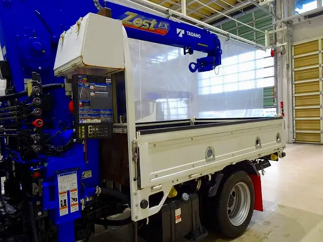 いすゞ エルフ 2RG-NKR88A(2WD)の写真23