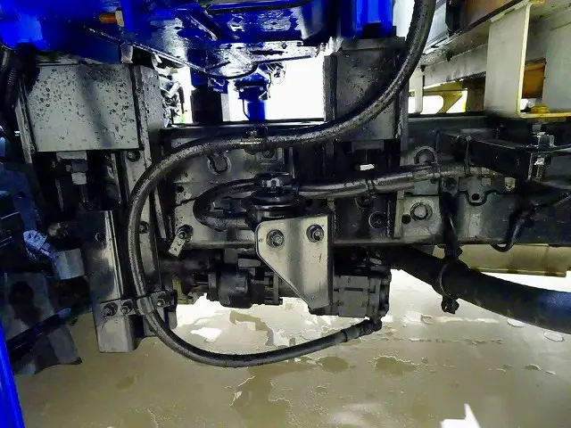 いすゞ エルフ 2RG-NKR88A(2WD)の写真34