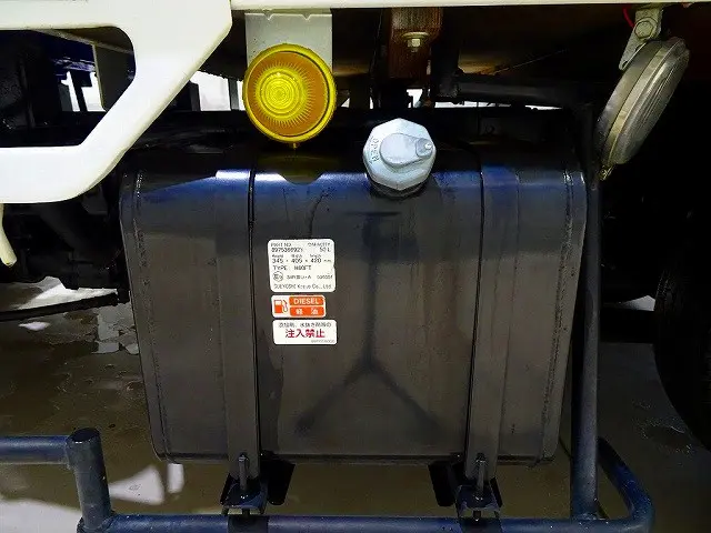 いすゞ エルフ 2RG-NKR88A(2WD)の写真35