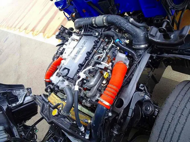 エンジンルーム|いすゞ エルフ 2RG-NKR88A(2WD)の写真39