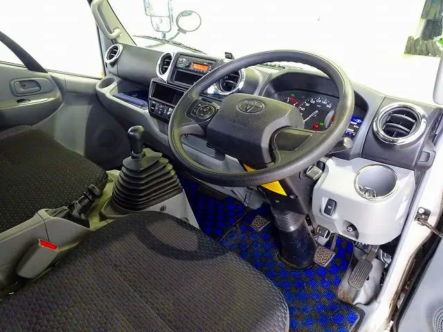 トヨタ ダイナ 2RG-XZU650(2WD)の写真5