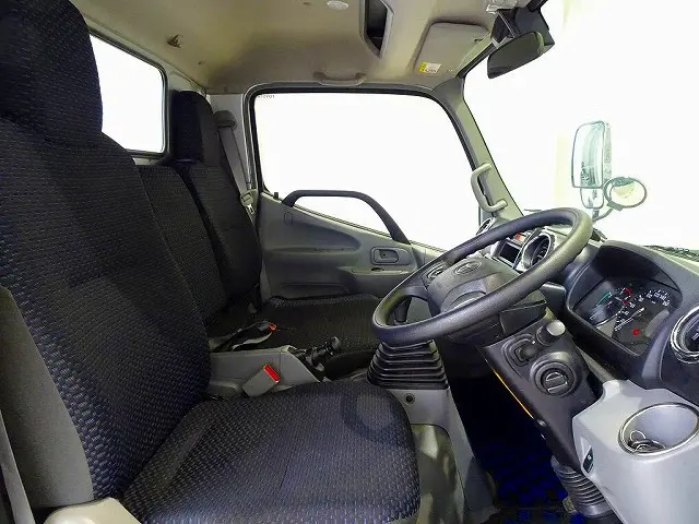 トヨタ ダイナ 2RG-XZU650(2WD)の写真6