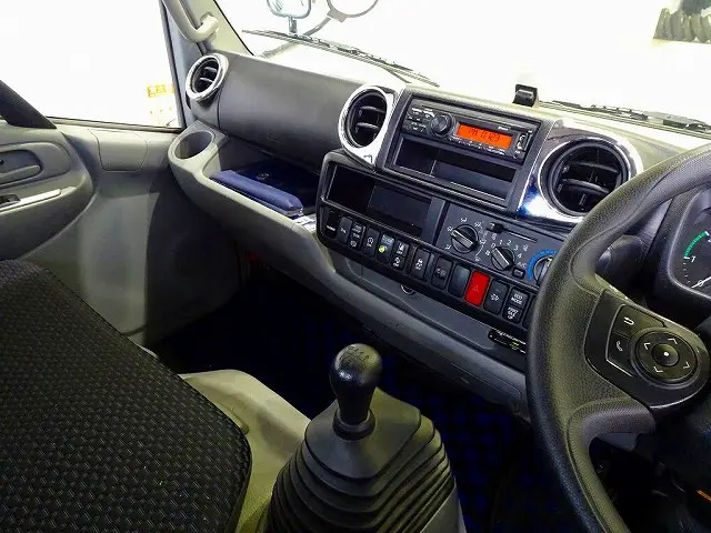 トヨタ ダイナ 2RG-XZU650(2WD)の写真9