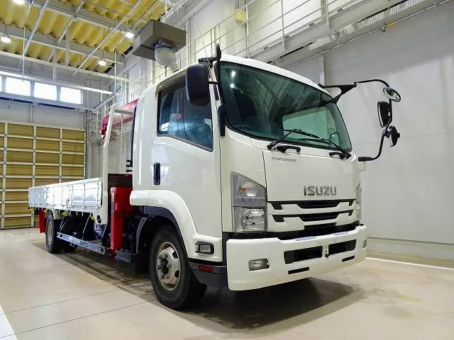 いすゞ フォワード 2RG-FRR90S2(2WD)の写真2