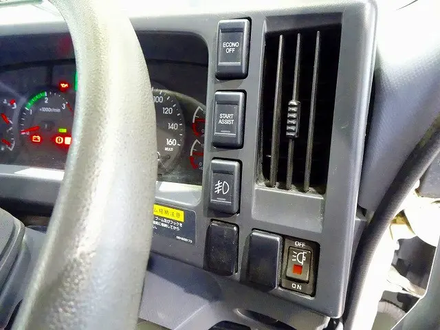 いすゞ フォワード 2RG-FRR90S2(2WD)の写真19