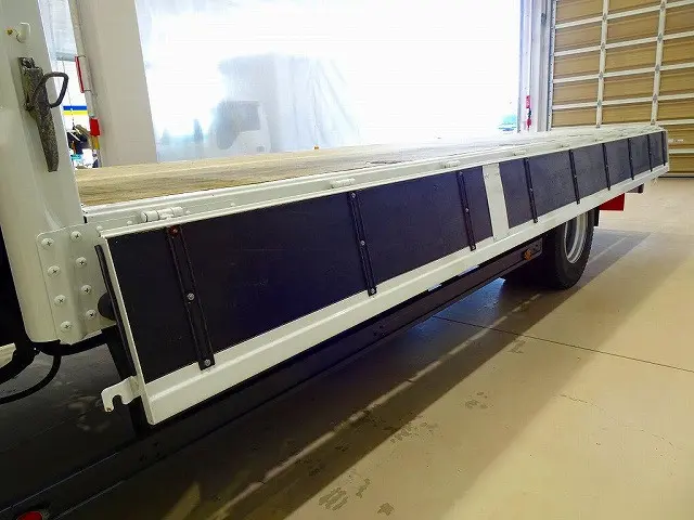 荷台内寸:552×215×40 三方開 左右セイコーラック 埋め込みフック4対 鳥居エキスバンド張り/鳥居下鉄板張り ユニック4段 2.9t吊りクレーン付|いすゞ フォワード 2RG-FRR90S2(2WD)の写真29