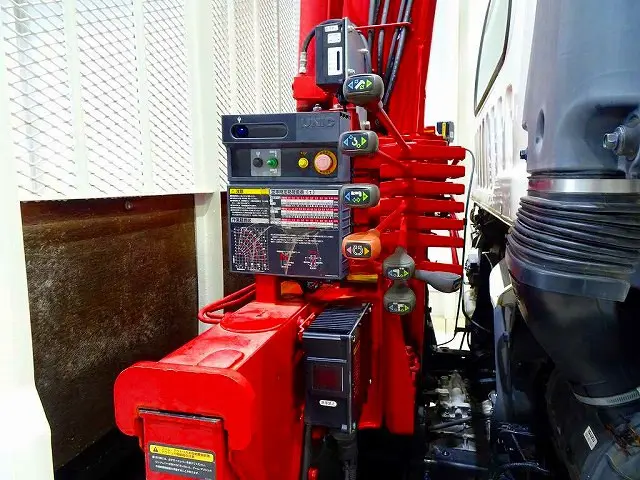 いすゞ フォワード 2RG-FRR90S2(2WD)の写真30