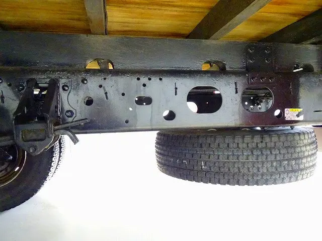 いすゞ フォワード 2RG-FRR90S2(2WD)の写真38