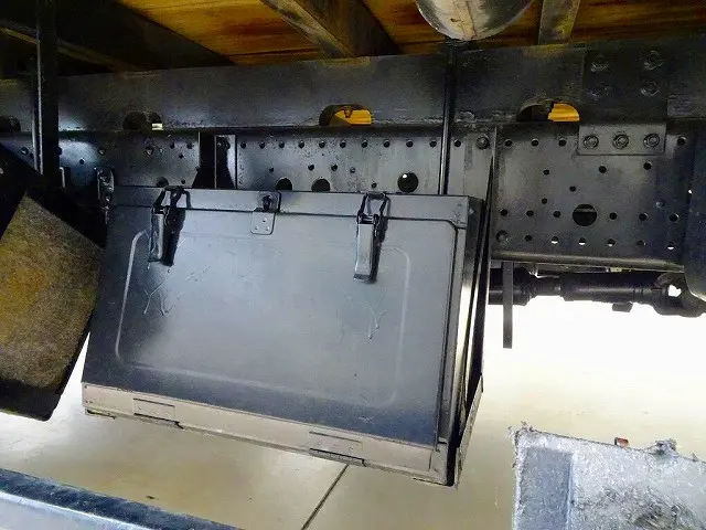 いすゞ フォワード 2RG-FRR90S2(2WD)の写真42