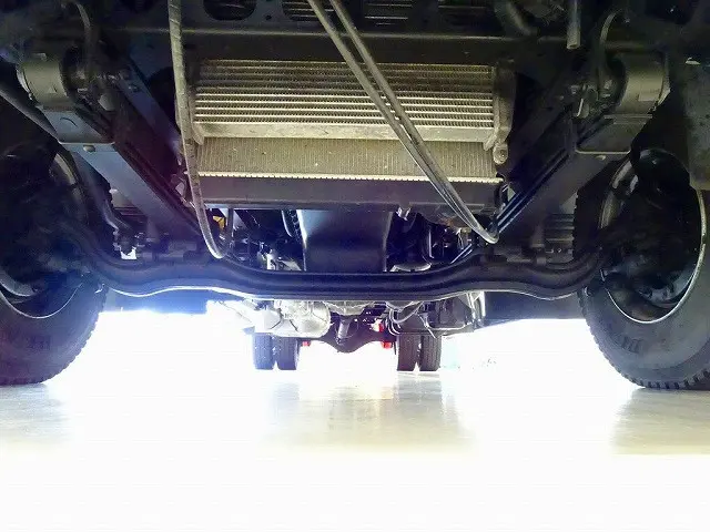 いすゞ フォワード 2RG-FRR90S2(2WD)の写真45