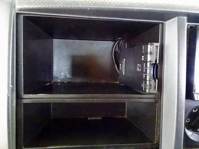 いすゞ エルフ TKG-NKR85R(2WD)の写真12