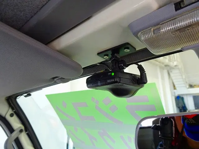 ドライブレコーダー|いすゞ エルフ TKG-NKR85R(2WD)の写真16