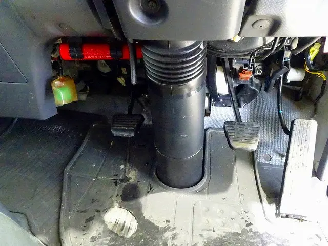 いすゞ エルフ TKG-NKR85R(2WD)の写真17