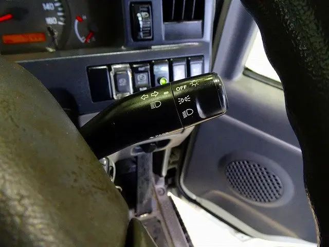 いすゞ エルフ TKG-NKR85R(2WD)の写真20