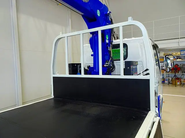 荷台内寸：371×179×38　三方開　アオリロープ穴左右4対/リア2ヶ所　リアアオリチェーン2個　タダノ4段 2.6t吊りクレーン付|いすゞ エルフ TKG-NKR85R(2WD)の写真25