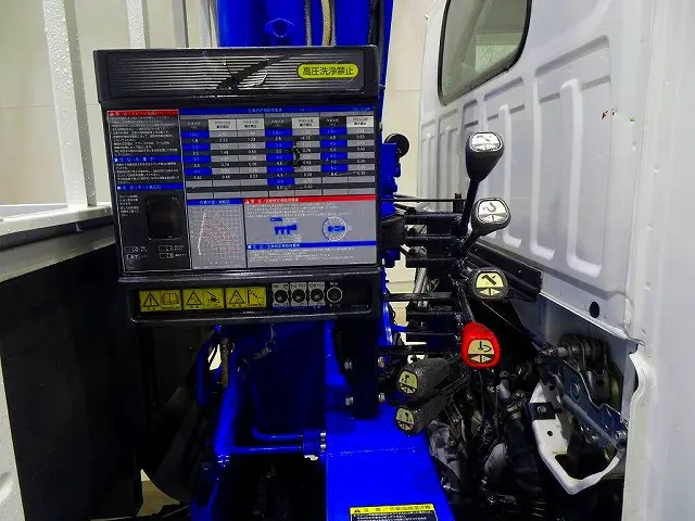 いすゞ エルフ TKG-NKR85R(2WD)の写真29