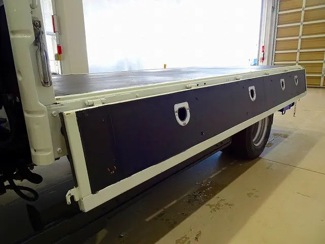 荷台内寸：371×179×38　三方開　アオリロープ穴左右4対/リア2ヶ所　リアアオリチェーン2個　タダノ4段 2.6t吊りクレーン付|いすゞ エルフ TKG-NKR85R(2WD)の写真29