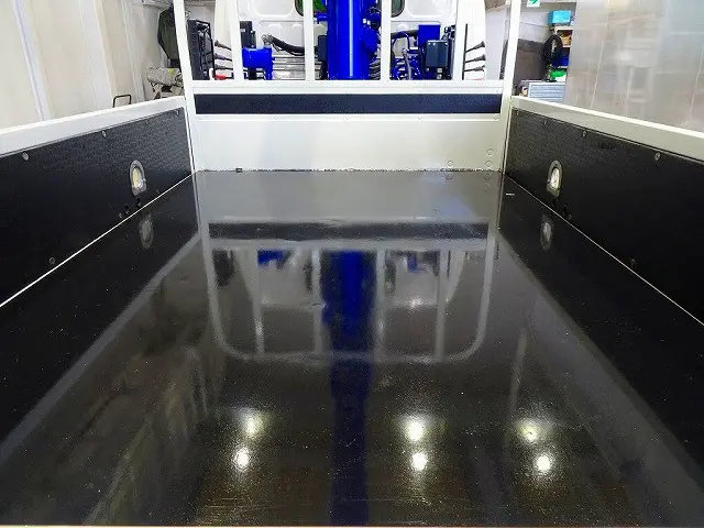 荷台内寸:246×161×37 三方開 床鉄板張り 左右セイコーラック ロープ穴3対 タダノ3段 2.5t吊りクレーン付|日野 デュトロ 2KG-XZU605M(2WD)の写真19