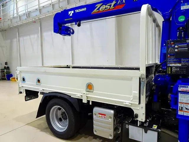 荷台内寸：246×161×37　三方開　床鉄板張り　左右セイコーラック　ロープ穴3対　タダノ3段 2.5t吊りクレーン付|日野 デュトロ 2KG-XZU605M(2WD)の写真20