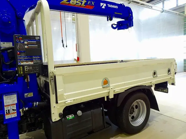 荷台内寸：246×161×37　三方開　床鉄板張り　左右セイコーラック　ロープ穴3対　タダノ3段 2.5t吊りクレーン付|日野 デュトロ 2KG-XZU605M(2WD)の写真21