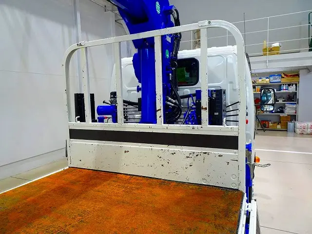 荷台内寸：246×161×37　三方開　床鉄板張り　左右セイコーラック　ロープ穴3対　タダノ3段 2.5t吊りクレーン付|日野 デュトロ 2KG-XZU605M(2WD)の写真22