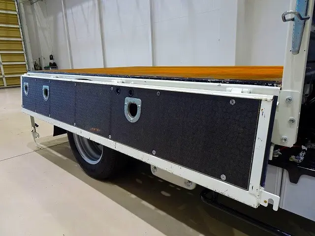 荷台内寸：246×161×37　三方開　床鉄板張り　左右セイコーラック　ロープ穴3対　タダノ3段 2.5t吊りクレーン付|日野 デュトロ 2KG-XZU605M(2WD)の写真24