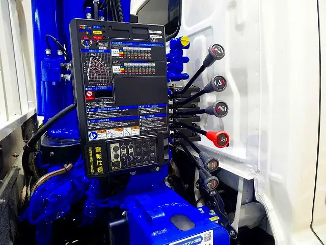 タダノ3段　2.5t吊り　TM-ZX253HRSA　ラジコン/フックイン付　警報仕様　高さ制限/未格納警報装置　※令和 8年 6月クレーン年次点検済|日野 デュトロ 2KG-XZU605M(2WD)の写真31