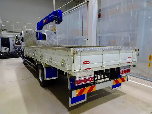 いすゞ フォワード 2RG-FRR90S2(2WD)の写真4