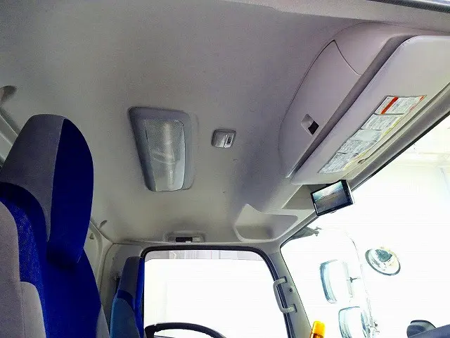 いすゞ フォワード 2RG-FRR90S2(2WD)の写真16