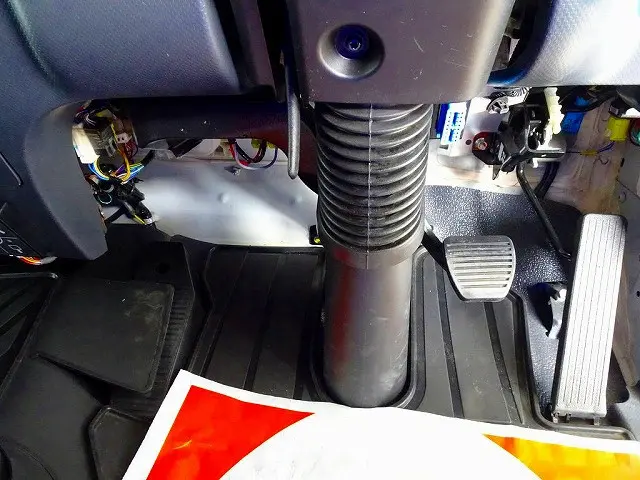 フロアAT　2ペダル|いすゞ フォワード 2RG-FRR90S2(2WD)の写真17