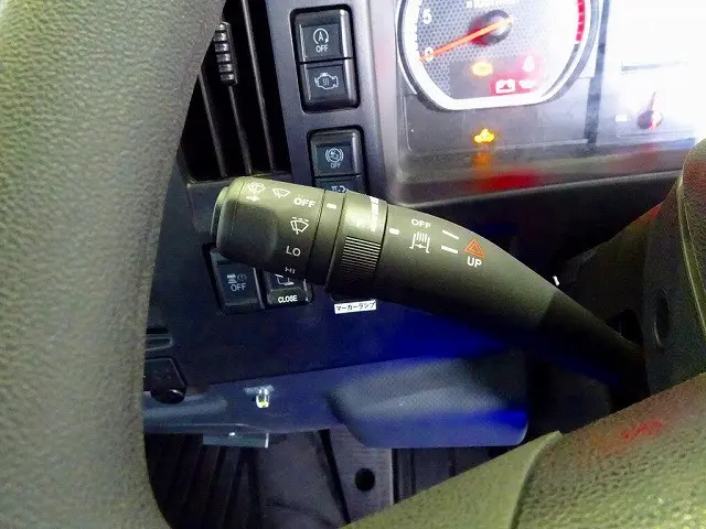 いすゞ フォワード 2RG-FRR90S2(2WD)の写真21