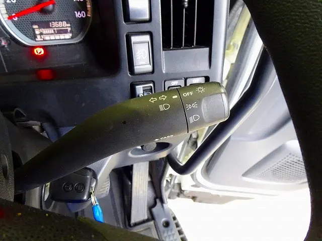 いすゞ フォワード 2RG-FRR90S2(2WD)の写真22