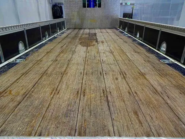 いすゞ フォワード 2RG-FRR90S2(2WD)の写真23