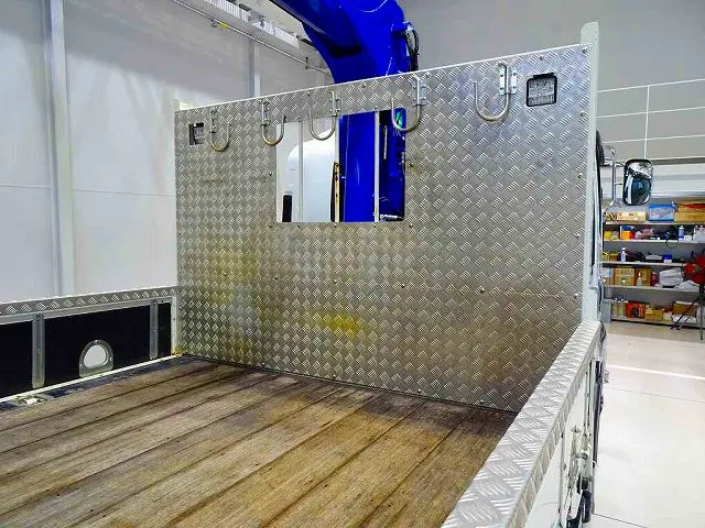 いすゞ フォワード 2RG-FRR90S2(2WD)の写真26