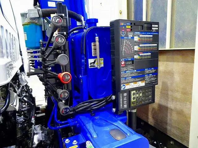 タダノ4段　2.9t吊り　TM-ZX364HRNS　ラジコン/フックイン付　差し違いアウトリガー　高さ制限/未格納警報装置　ML警報型　クレーン先作業灯付　※令和8年1月クレーン年次点検済|いすゞ フォワード 2RG-FRR90S2(2WD)の写真33
