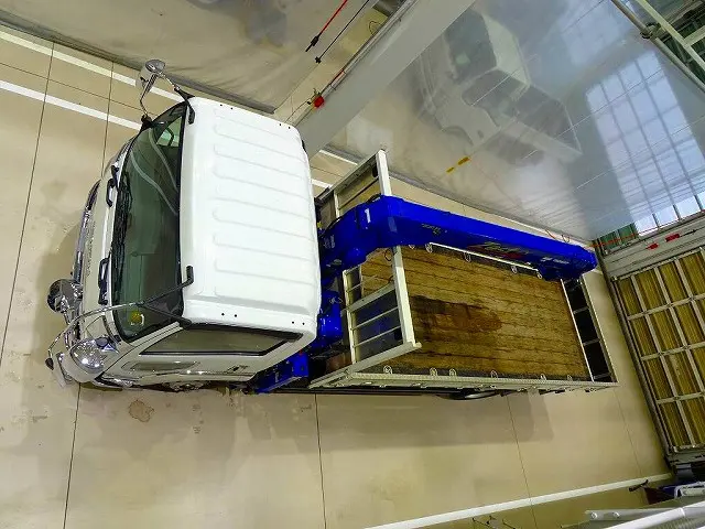 いすゞ フォワード 2RG-FRR90S2(2WD)の写真34