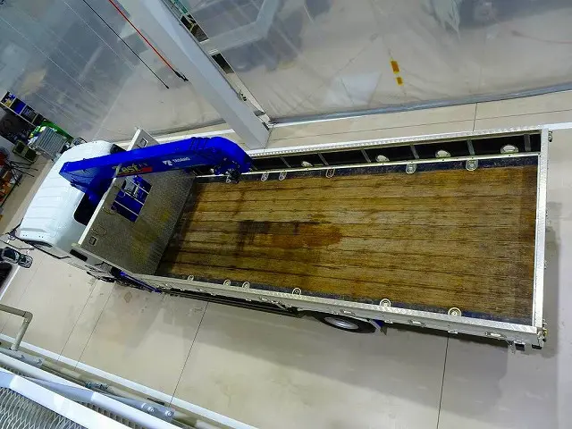 いすゞ フォワード 2RG-FRR90S2(2WD)の写真35