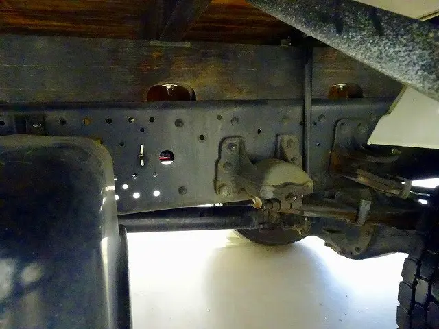 いすゞ フォワード 2RG-FRR90S2(2WD)の写真39