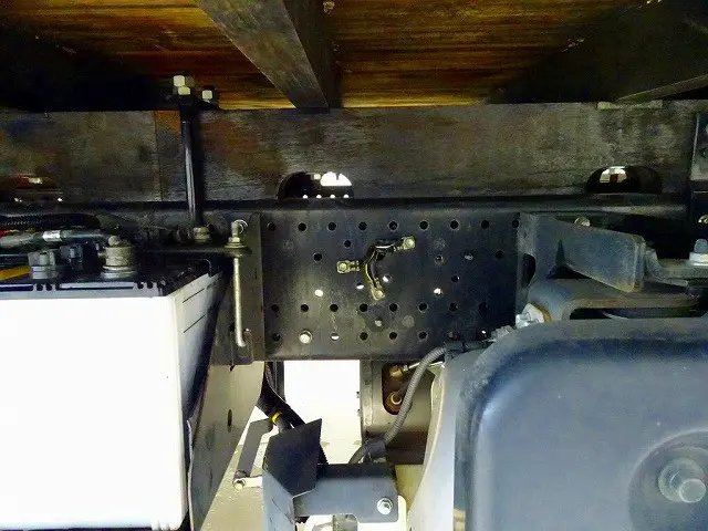 いすゞ フォワード 2RG-FRR90S2(2WD)の写真43