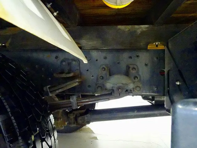 いすゞ フォワード 2RG-FRR90S2(2WD)の写真45