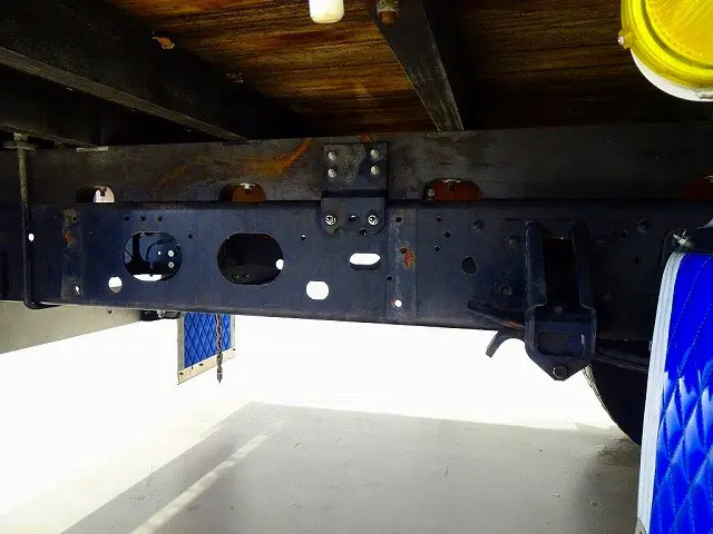 いすゞ フォワード 2RG-FRR90S2(2WD)の写真46