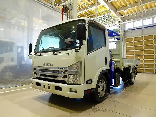 いすゞ エルフ 2RG-NPR88YN(2WD)の写真5