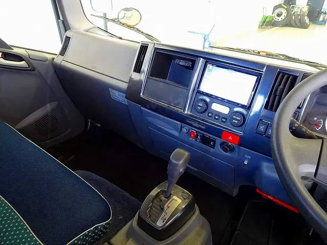 いすゞ エルフ 2RG-NPR88YN(2WD)の写真14
