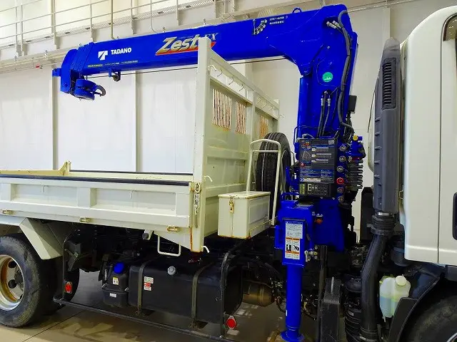 いすゞ エルフ 2RG-NPR88YN(2WD)の写真34