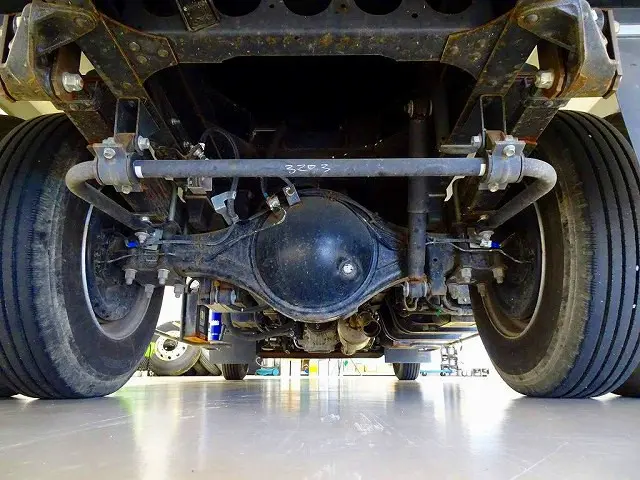 いすゞ エルフ 2RG-NPR88YN(2WD)の写真44