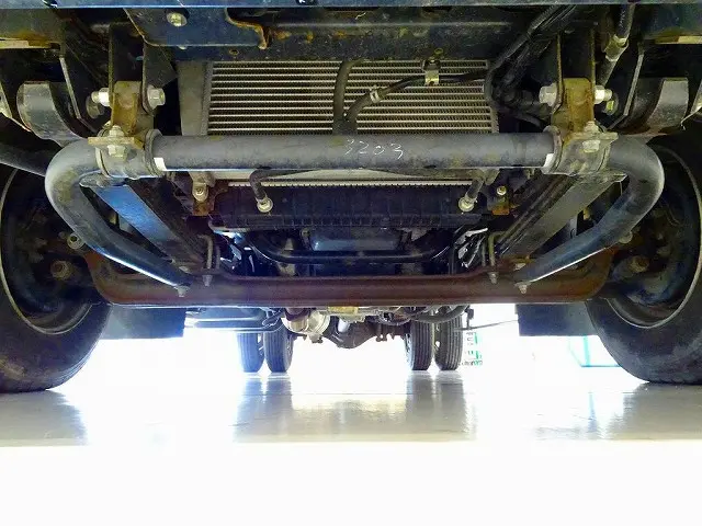 いすゞ エルフ 2RG-NPR88YN(2WD)の写真45