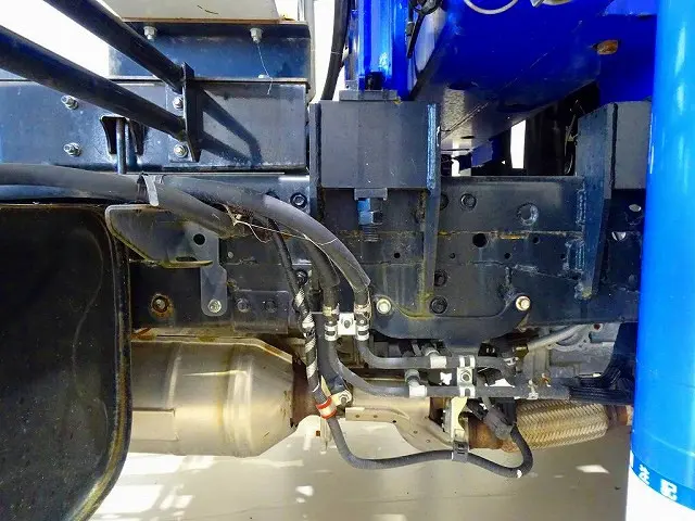 いすゞ エルフ 2RG-NPR88YN(2WD)の写真46