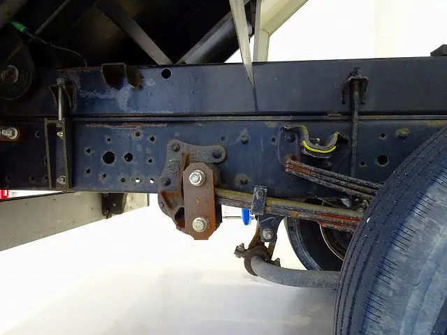 いすゞ エルフ 2RG-NPR88YN(2WD)の写真49