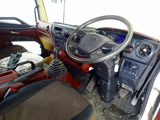 日野 レンジャー 2KG-FD2ABA(2WD)の写真5