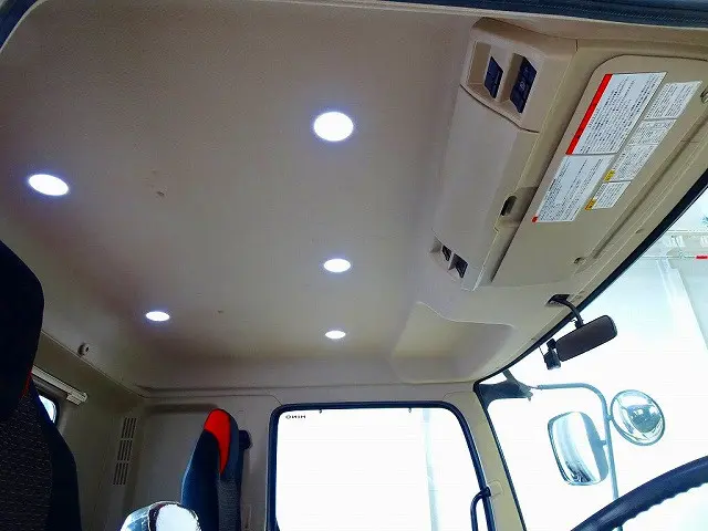 日野 レンジャー 2KG-FD2ABA(2WD)の写真7